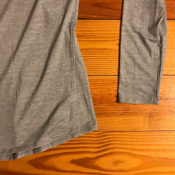 Athleta Light Blue Open Back Long Sleeve Top, EUC, M - Picture 5 of 13